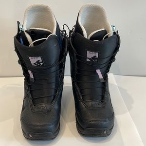 Women’s Burton Mint Snowboard Boots 6.5